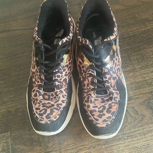 Steve Madden cheetah print tennis shoes